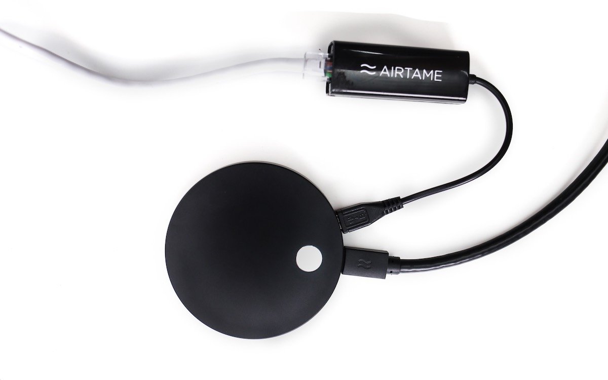 Airtame 2 device connected to an Ethernet