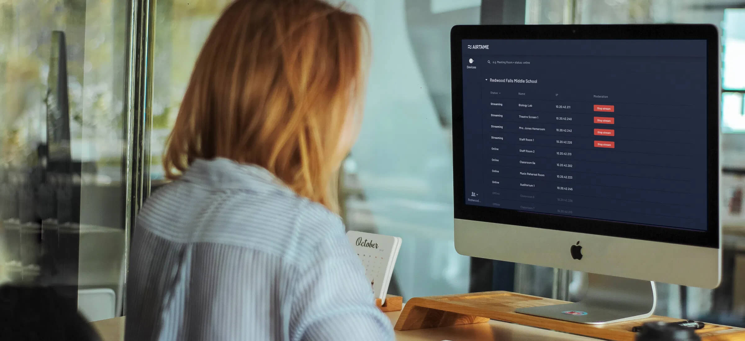 Minimize class and meeting interruptions with the moderator tool